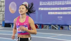 争激烈的羽